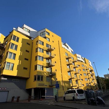 Rezidence Jeseniova Prague Appartement Buitenkant foto