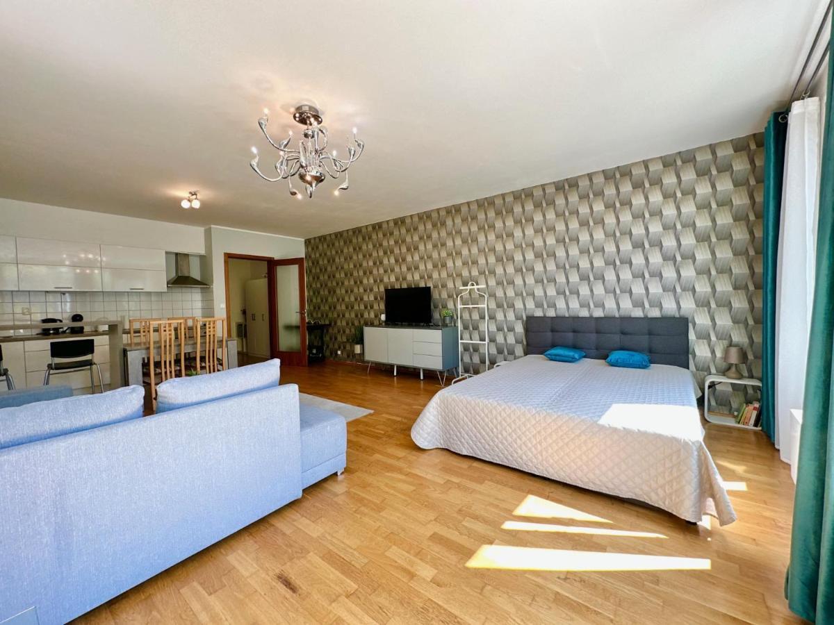 Rezidence Jeseniova Prague Appartement Buitenkant foto