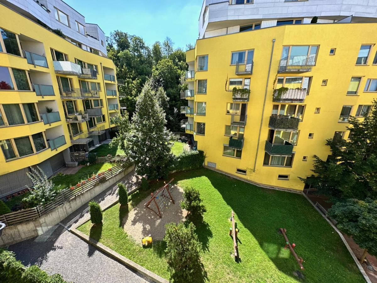 Rezidence Jeseniova Prague Appartement Buitenkant foto